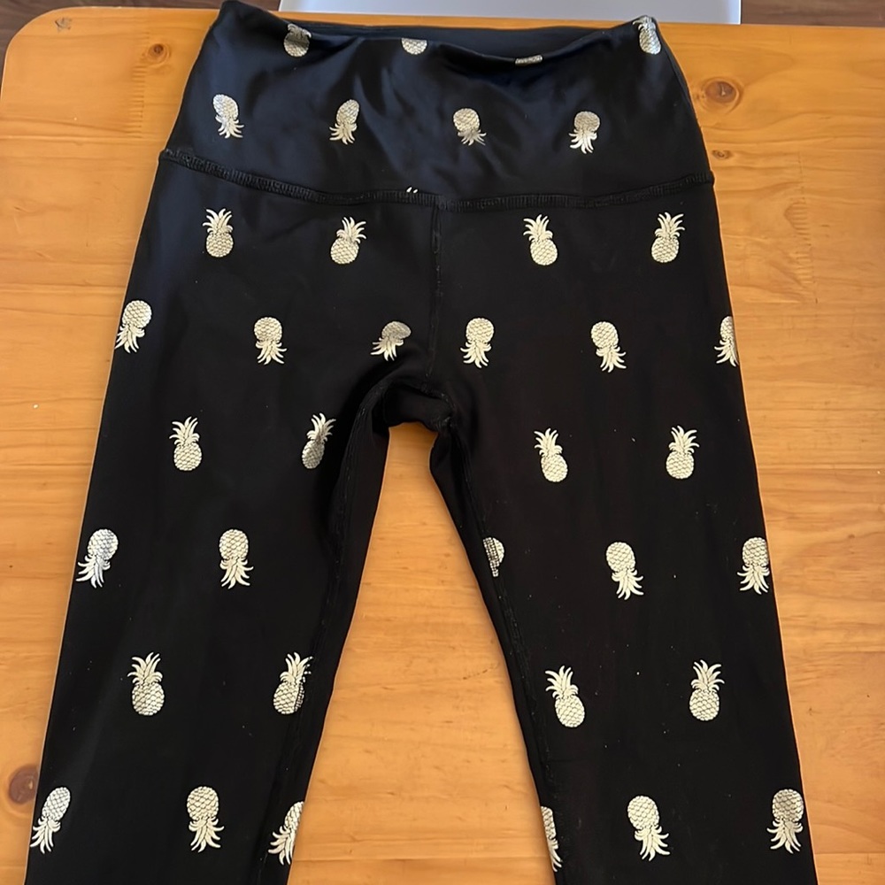 Beyond Yoga Pineapple Leggings - Size Small